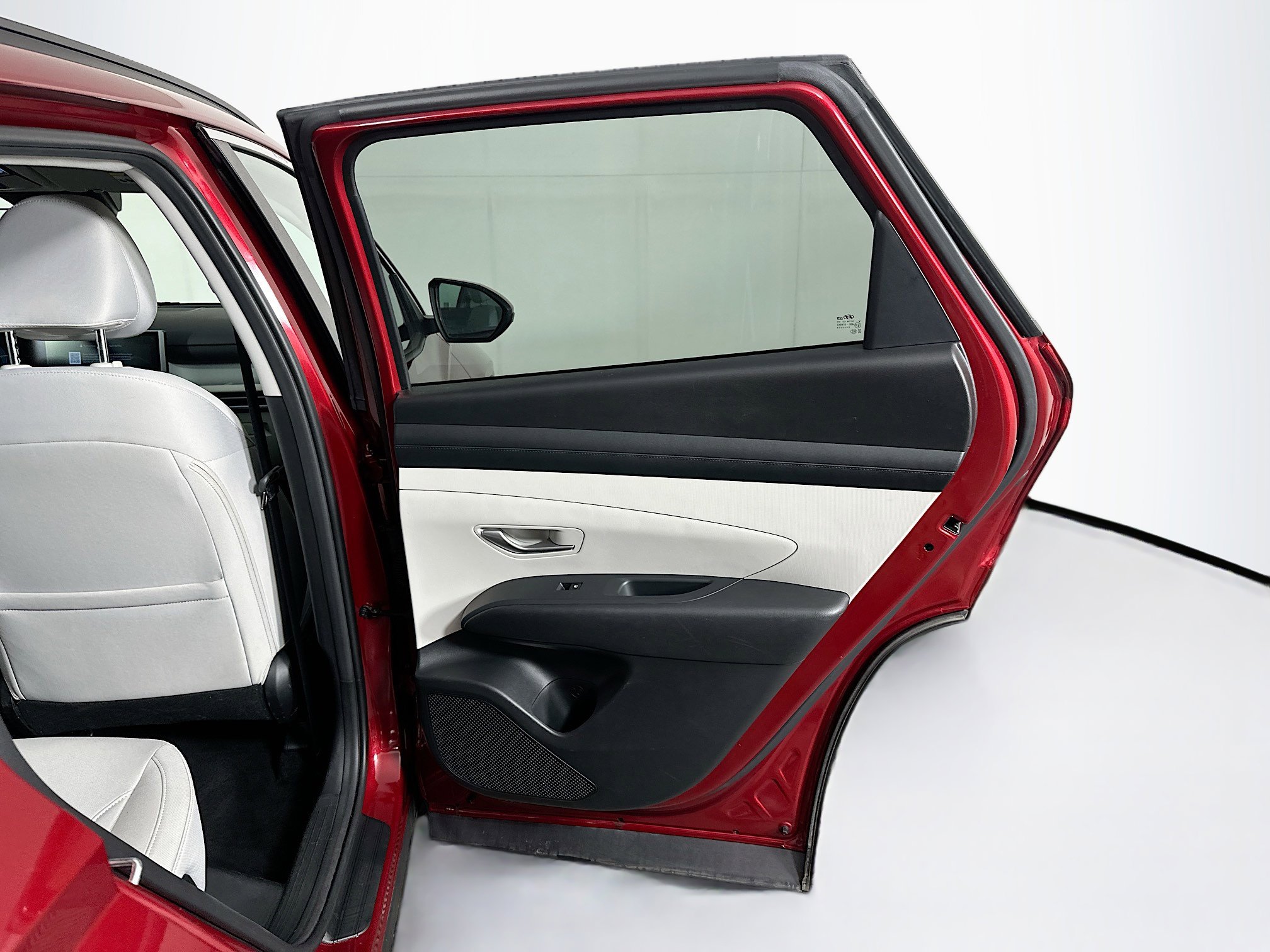 Used 2025 Hyundai Tucson SEL AWD/4WD image 29