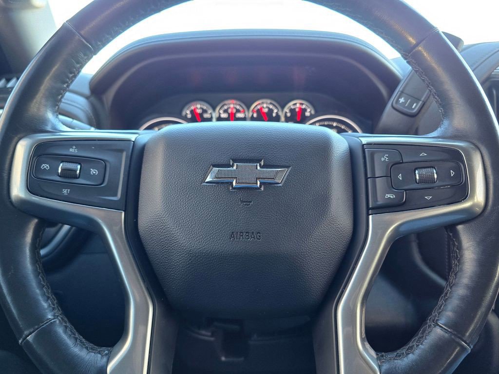 Used 2022 Chevrolet Silverado 1500 LTZ AWD/4WD image 25