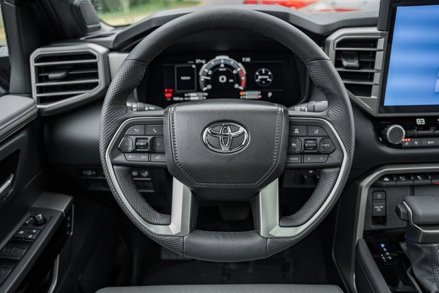 Used 2025 Toyota Tundra Limited image 33
