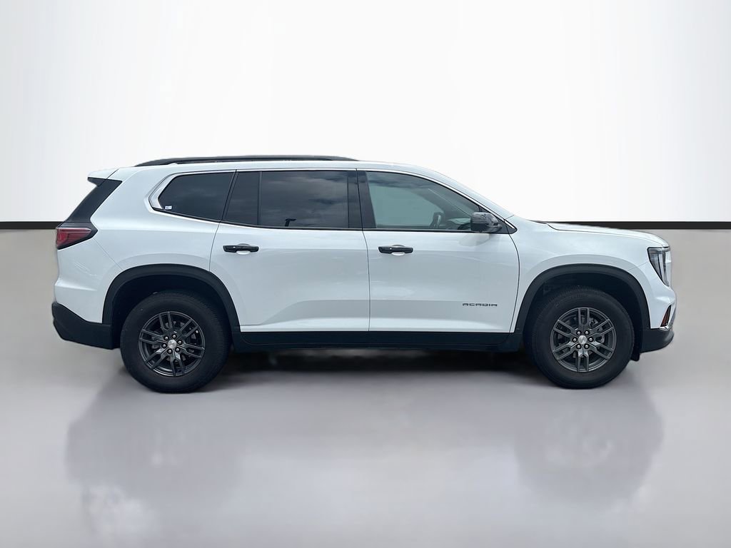 Used 2025 GMC Acadia Elevation FWD image 2