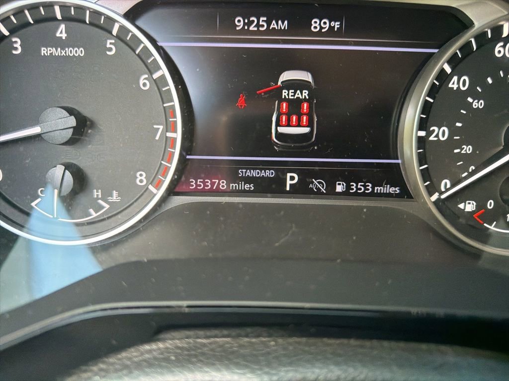Used 2024 Nissan Pathfinder SV w/ SV Premium Package FWD image 12