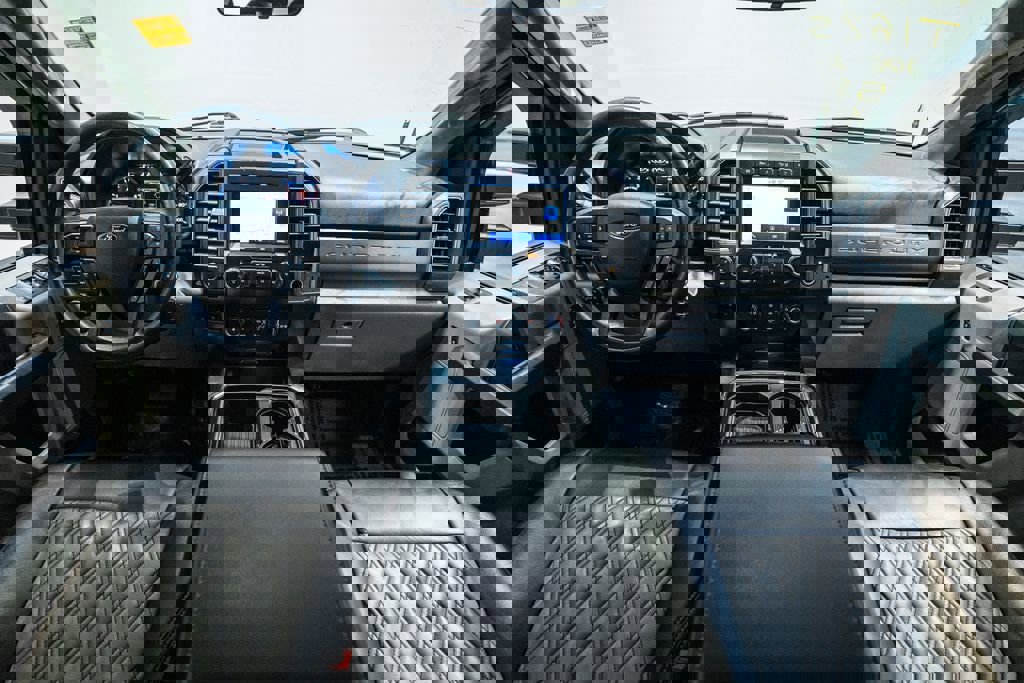 Used 2020 Ford F350 XLT w/ XLT Premium Package image 16