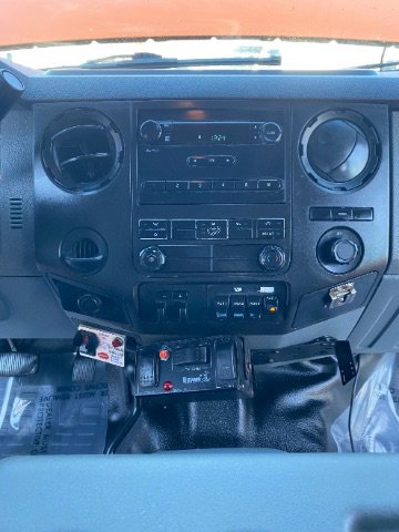 Used 2013 Ford F550 Full Dump and Plows w/ Payload Upgrade Pkg image 22