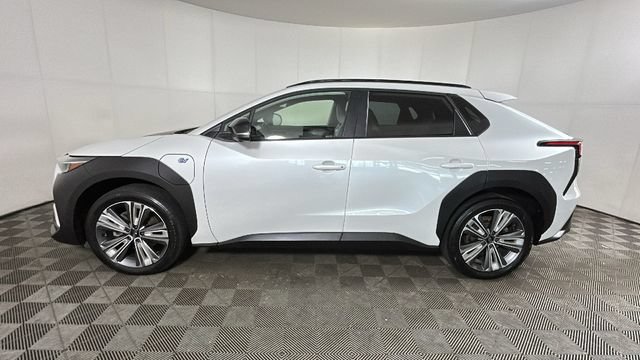 Used 2023 Subaru Solterra AWD image 5