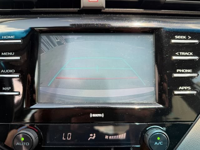 Used 2020 Toyota Camry SE FWD image 33