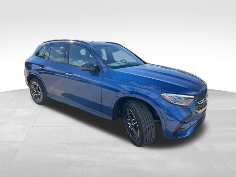 New 2026 Mercedes-Benz GLC 300 4MATIC image 1