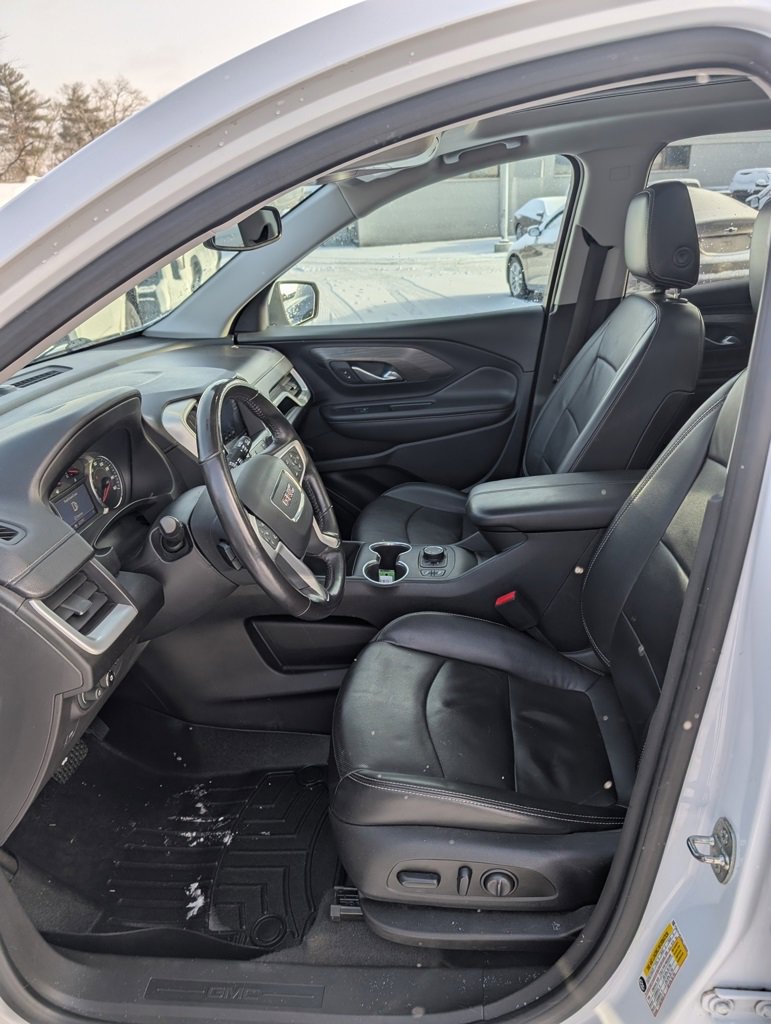Used 2022 GMC Terrain SLT image 14