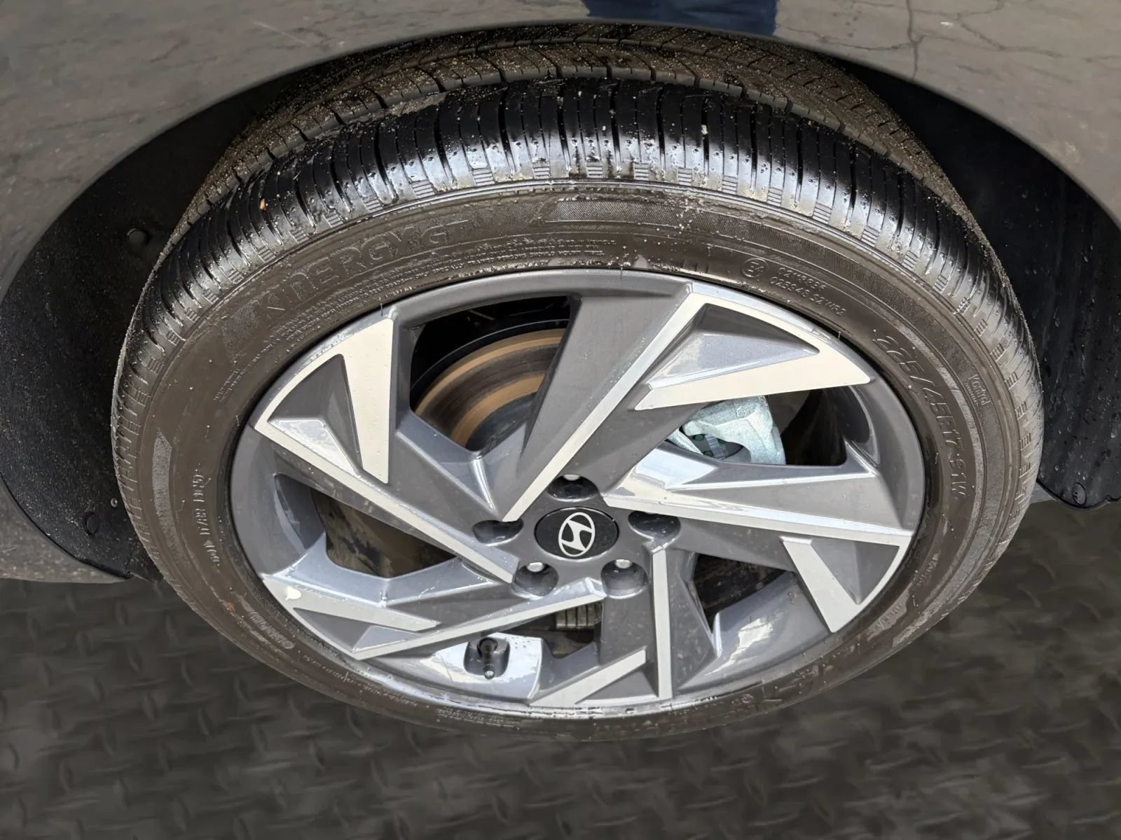 Used 2025 Hyundai Elantra SEL FWD image 43