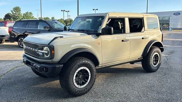New 2026 Ford Bronco Badlands AWD/4WD image 2