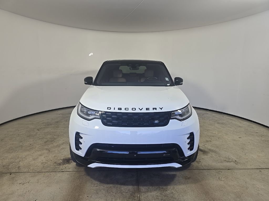 Used 2023 Land Rover Discovery HSE R-Dynamic image 3