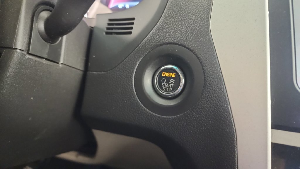 Used 2015 Ford Explorer Limited w/ Equipment Group 303A FWD image 21