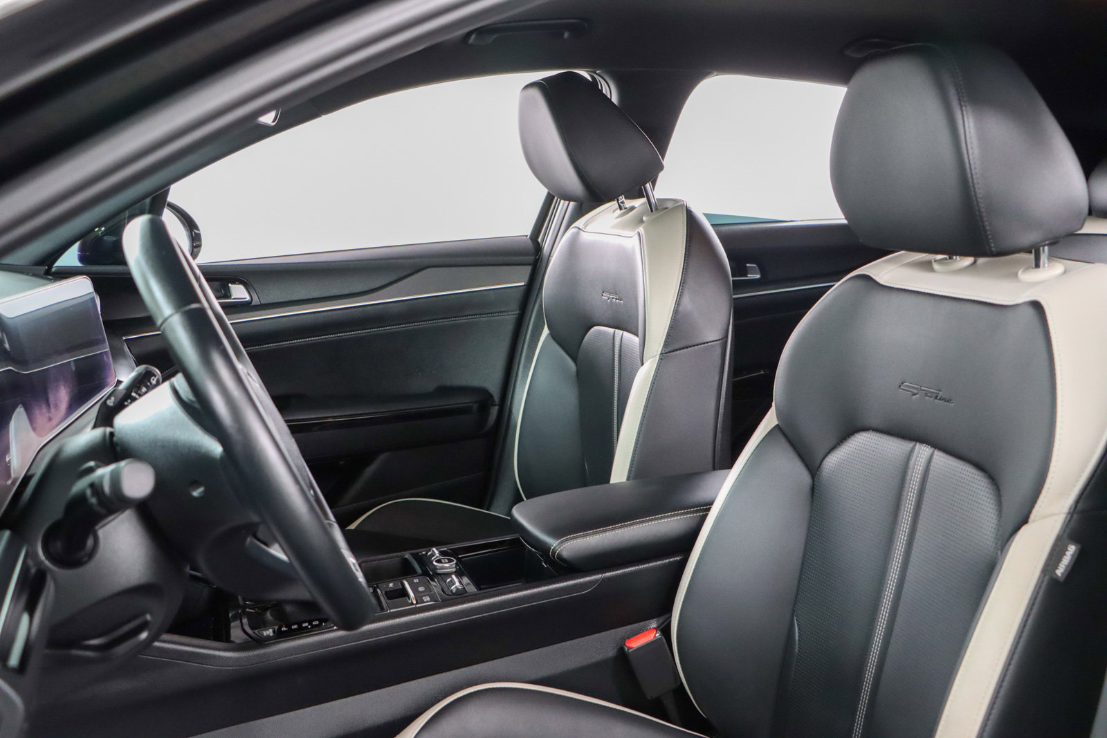 Used 2025 Kia K5 GT-Line image 23