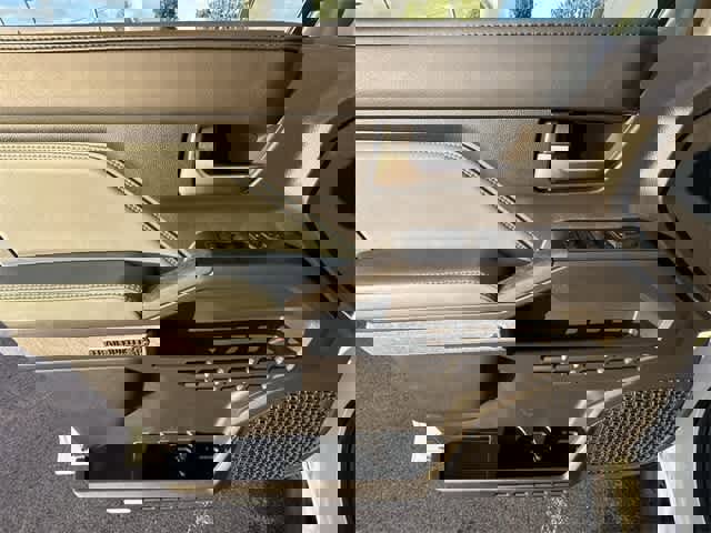 Used 2025 Toyota Tacoma 4x4 Double Cab Hybrid image 16