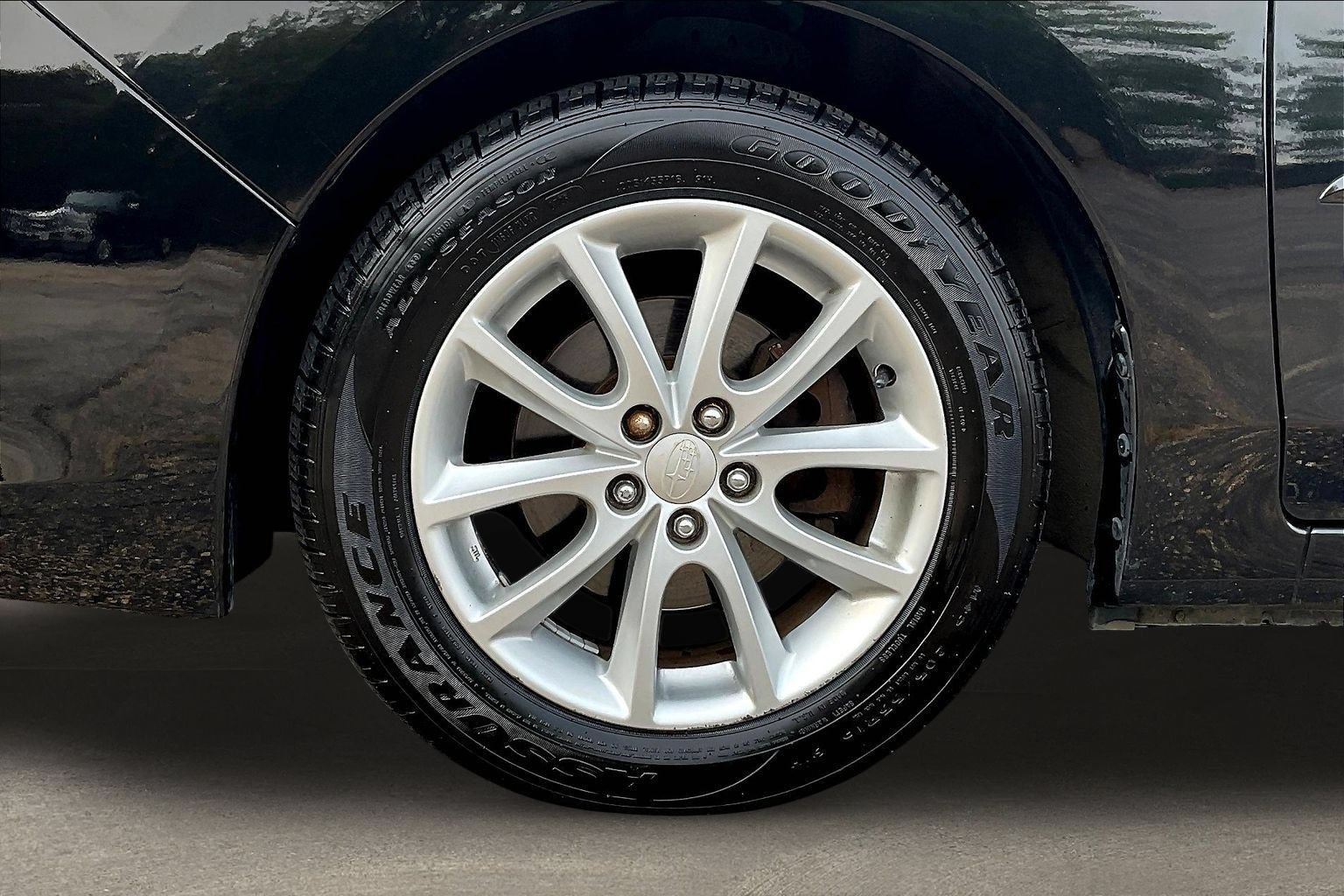 Used 2014 Subaru Impreza 2.0i Premium w/ All-Weather Package w/CVT AWD/4WD image 32