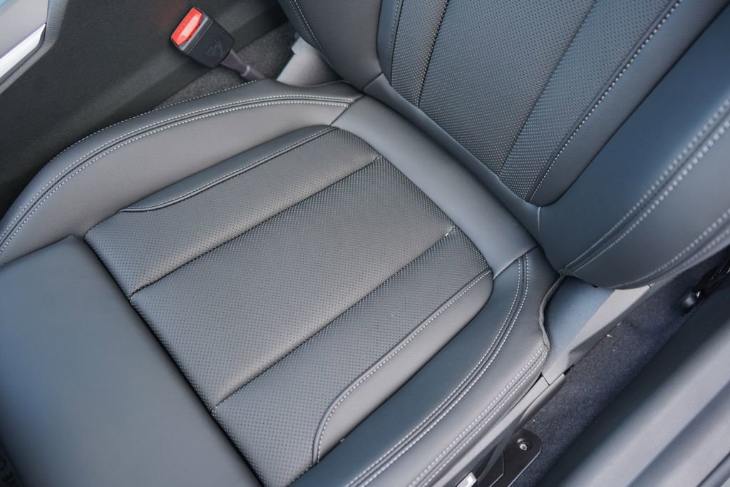 Used 2025 BMW 230i xDrive Coupe image 11