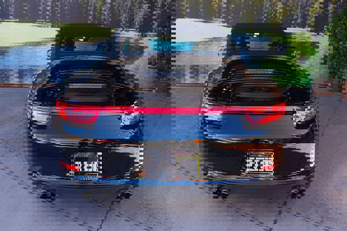 Used 2014 Porsche 911 Carrera 4S image 5