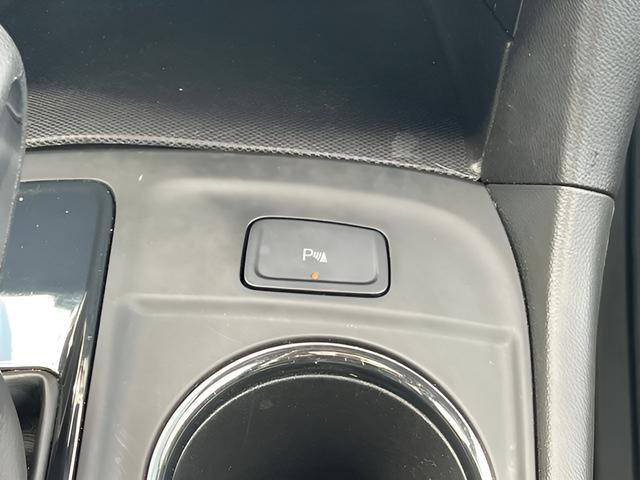 Used 2023 Chevrolet Equinox RS w/ RS Leather Package image 30