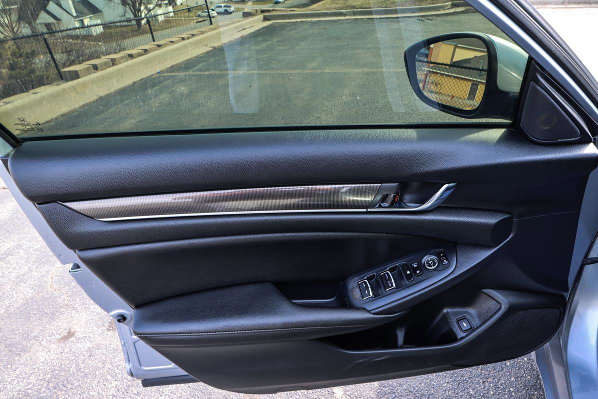 Used 2020 Honda Accord Sport image 32
