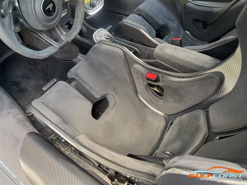 Used 2019 McLaren 600LT RWD image 27