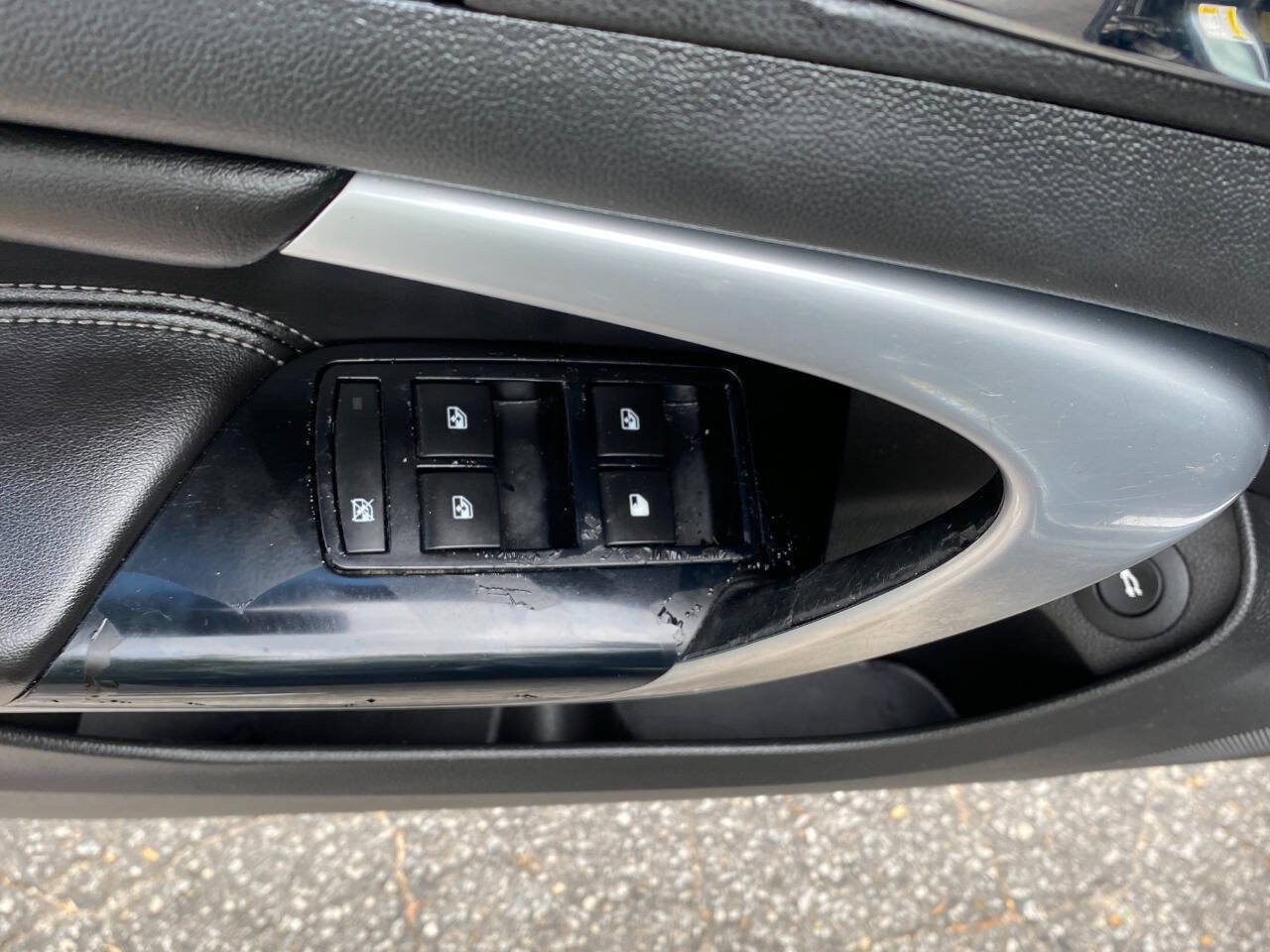 Used 2017 Buick Regal Sport Touring FWD image 16