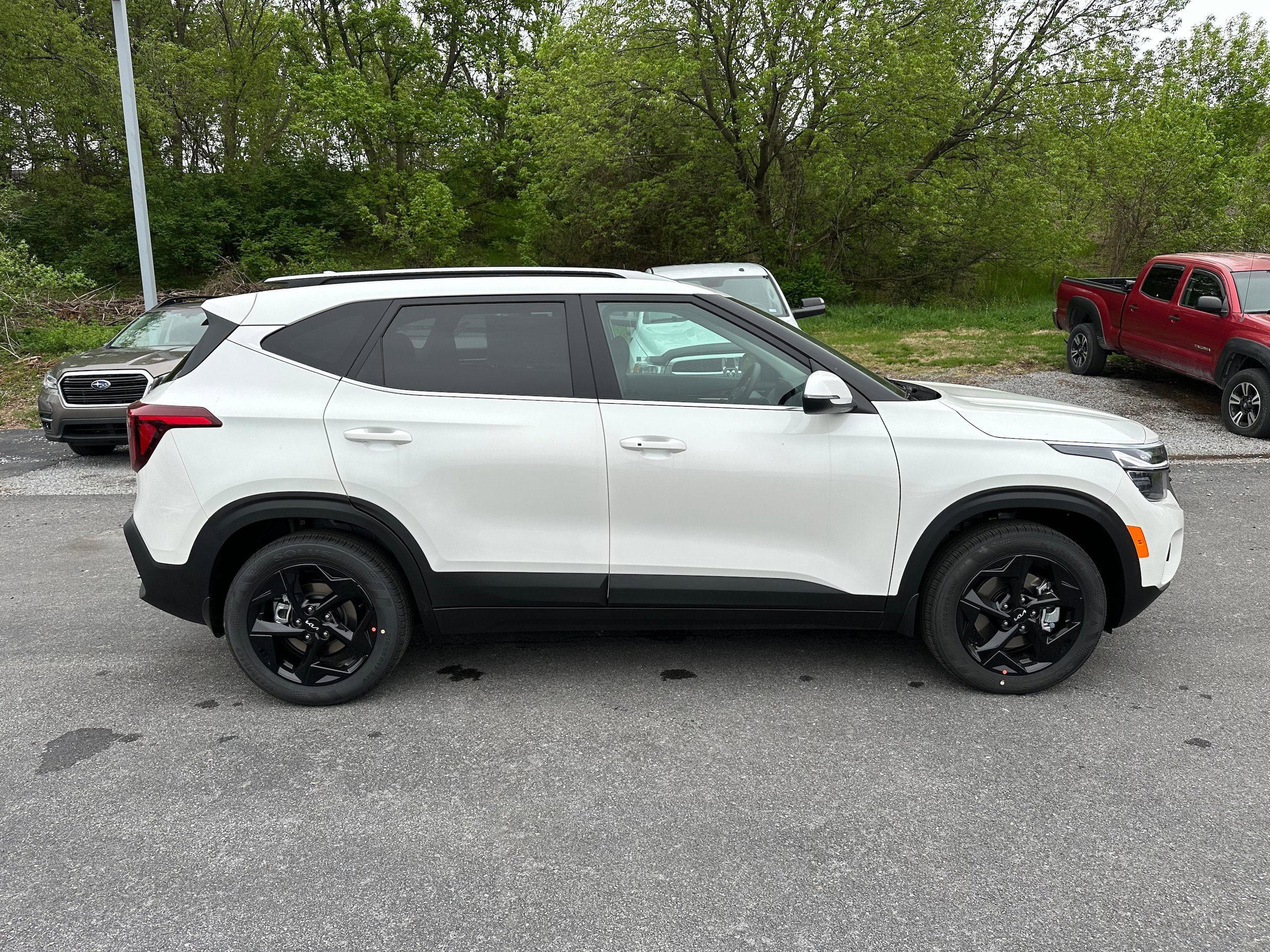 New 2026 Kia Seltos EX AWD/4WD image 4