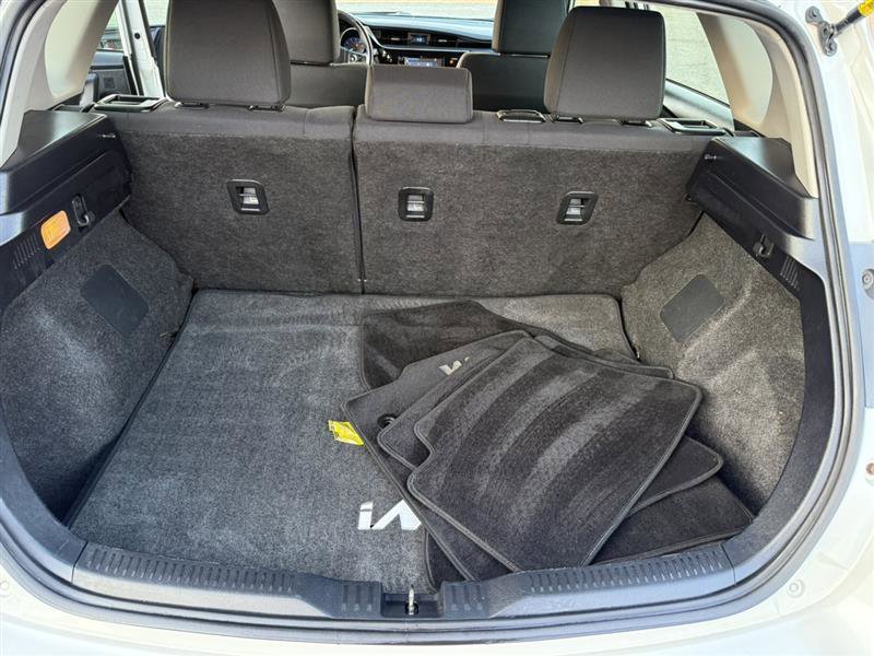 Used 2017 Toyota Corolla iM w/ Carpet Mat Package image 21