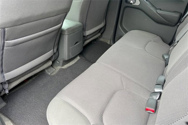 Used 2015 Nissan Frontier SV w/ SV Value Truck Package image 14