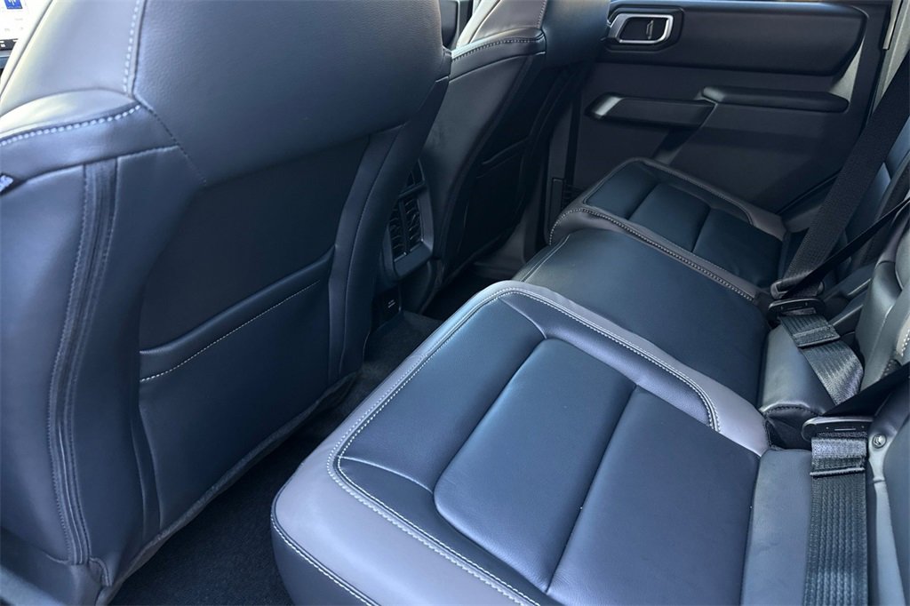 New 2025 Ford Bronco Outer Banks w/ Sasquatch Package image 9