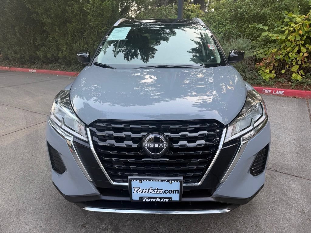 Used 2023 Nissan Kicks SV FWD image 9