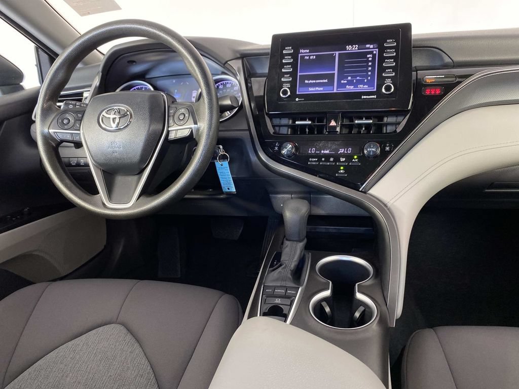 Used 2022 Toyota Camry LE AWD/4WD image 12