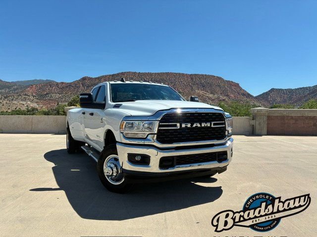 Used 2024 RAM 3500 Big Horn AWD/4WD image 2