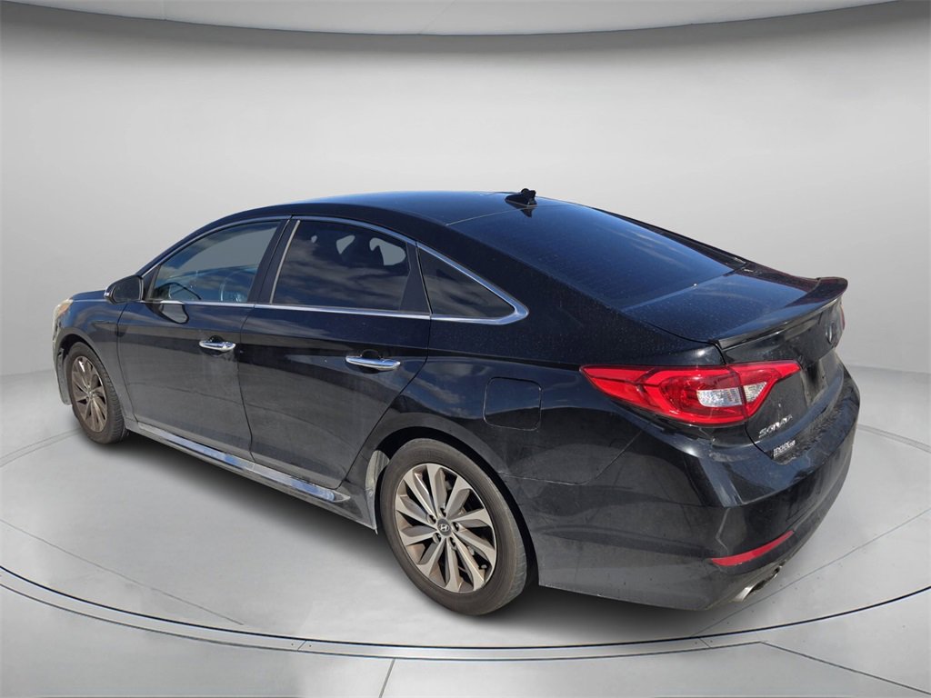 Used 2015 Hyundai Sonata Sport w/ Option Group 03 image 4