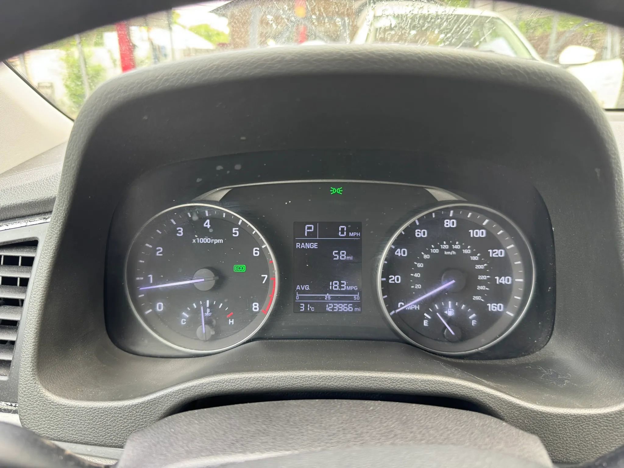 Used 2017 Hyundai Elantra SE image 27