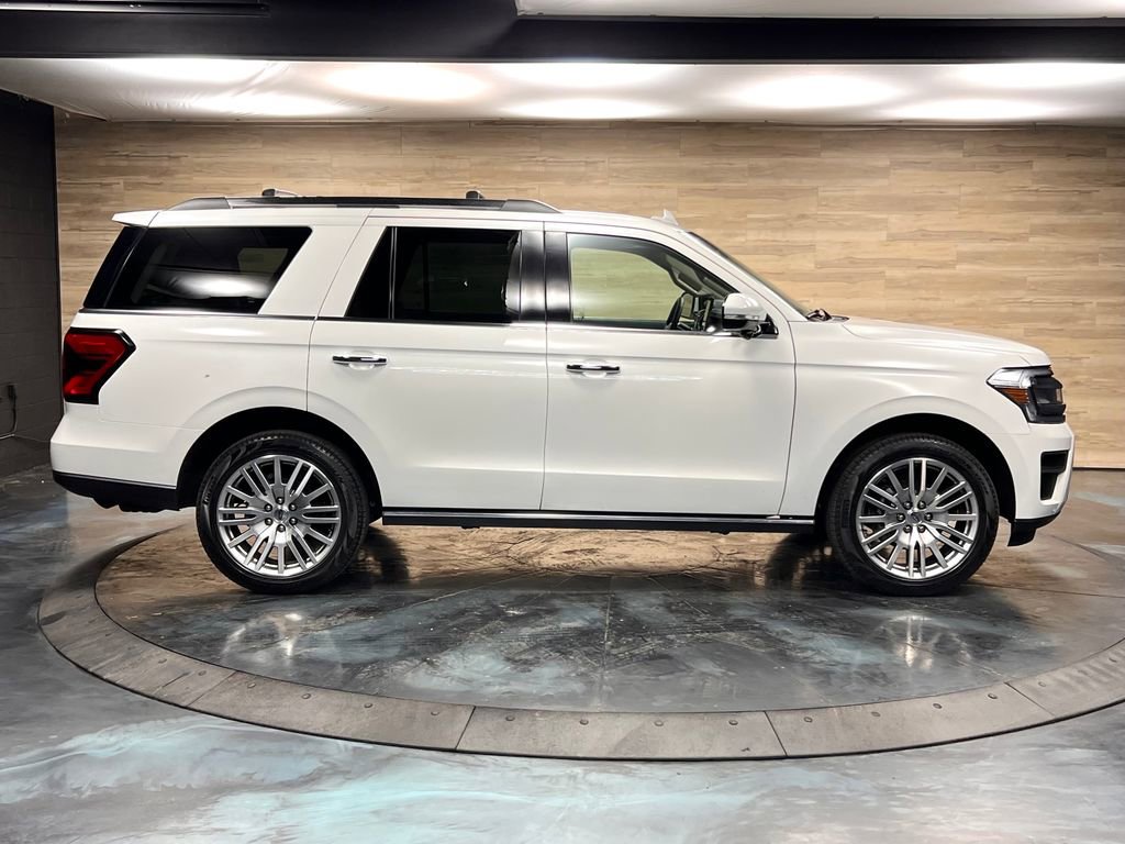 Used 2024 Ford Expedition Limited w/ Excursion Package AWD/4WD image 31