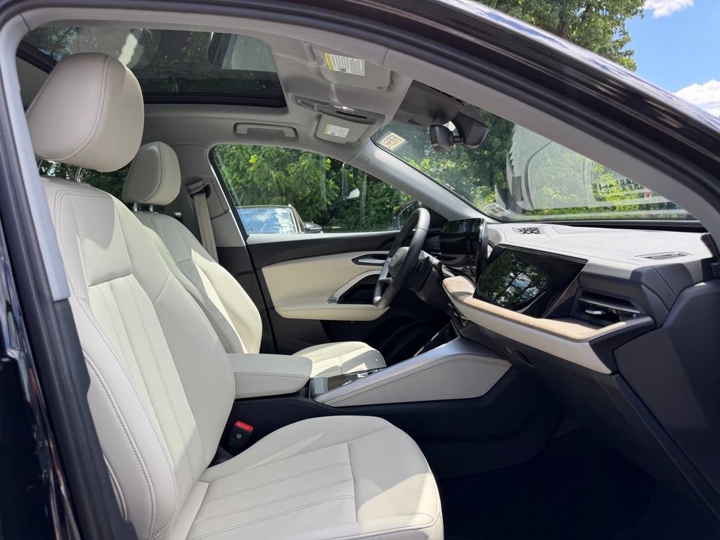 Used 2025 Audi Q5 Premium w/ Convenience Package AWD/4WD image 19