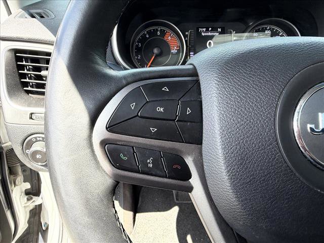 Used 2019 Jeep Cherokee Latitude Plus w/ Comfort/Convenience Group AWD/4WD image 15
