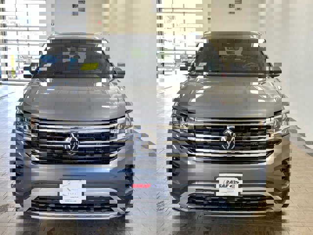 Used 2023 Volkswagen Atlas Cross Sport SEL AWD/4WD image 3