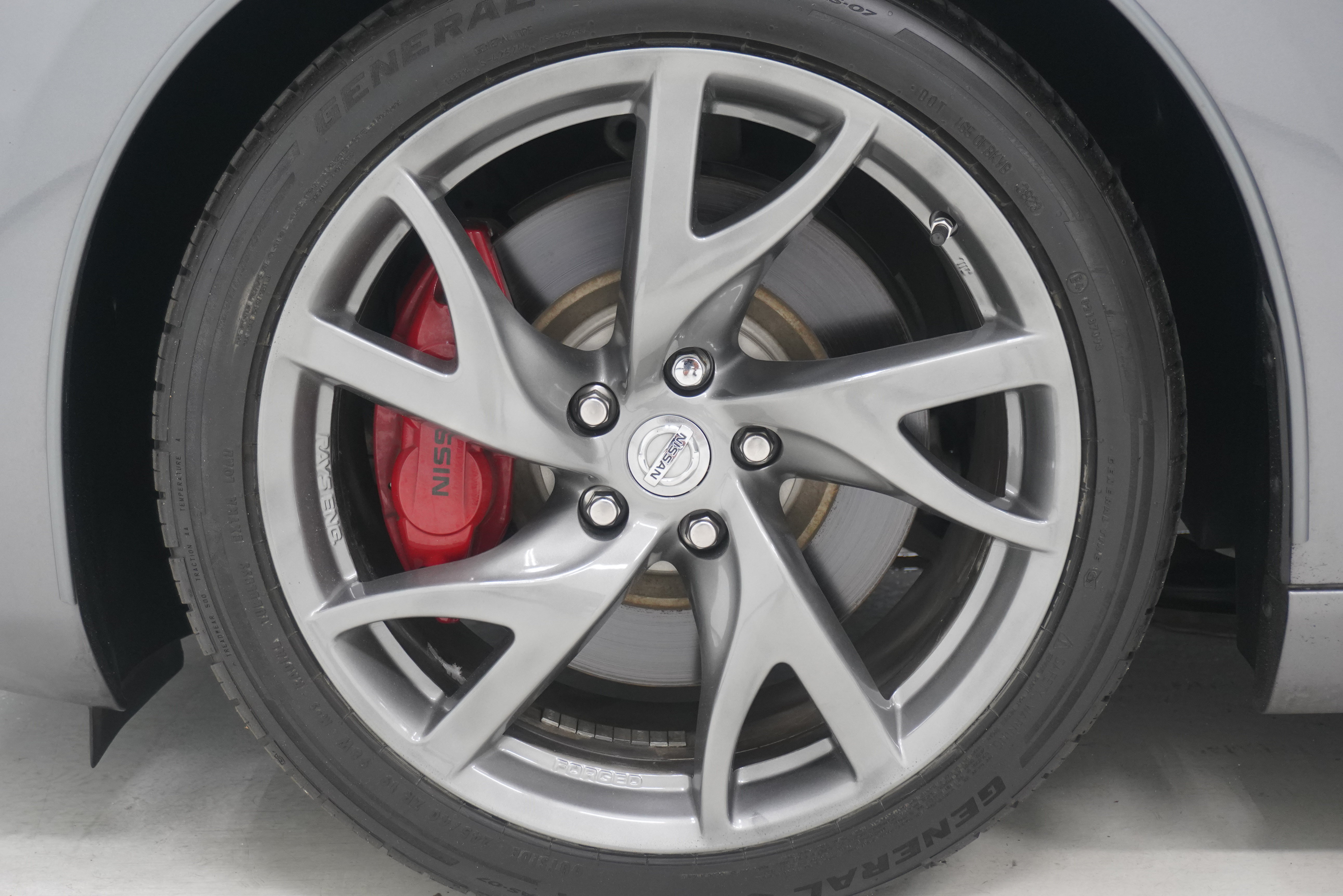Used 2013 Nissan 370Z Touring w/ Sport Pkg RWD image 25