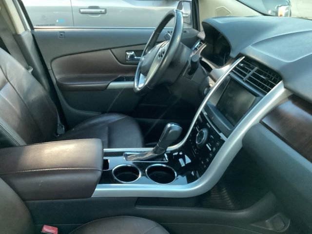 Used 2013 Ford Edge Limited w/ Driver Entry Pkg FWD image 17