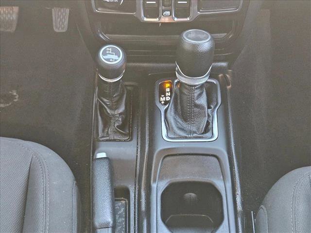 Used 2022 Jeep Wrangler Unlimited Sport image 13