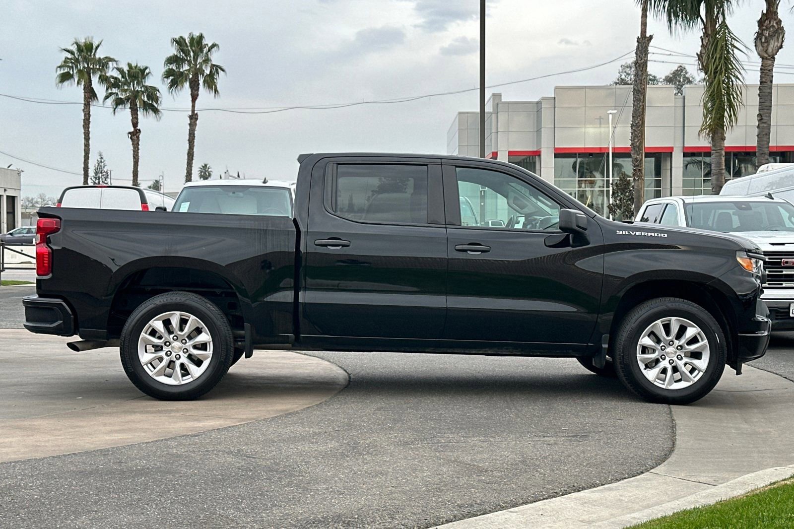 Certified 2024 Chevrolet Silverado 1500 Custom image 3