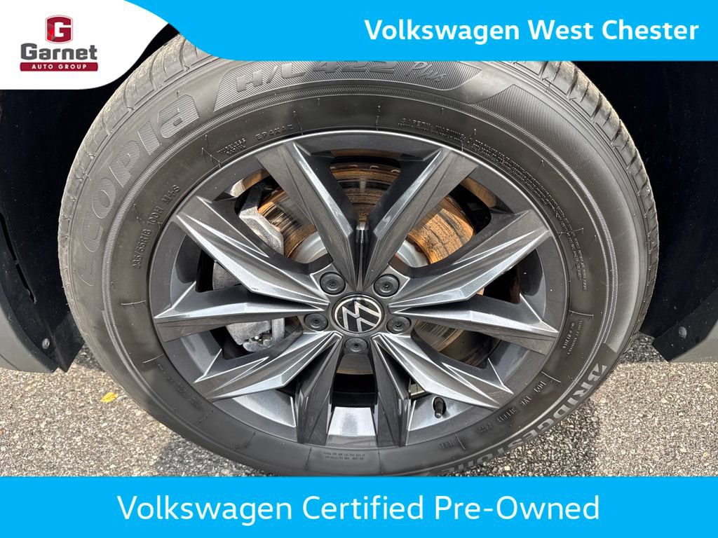Certified 2023 Volkswagen Tiguan SE FWD image 36