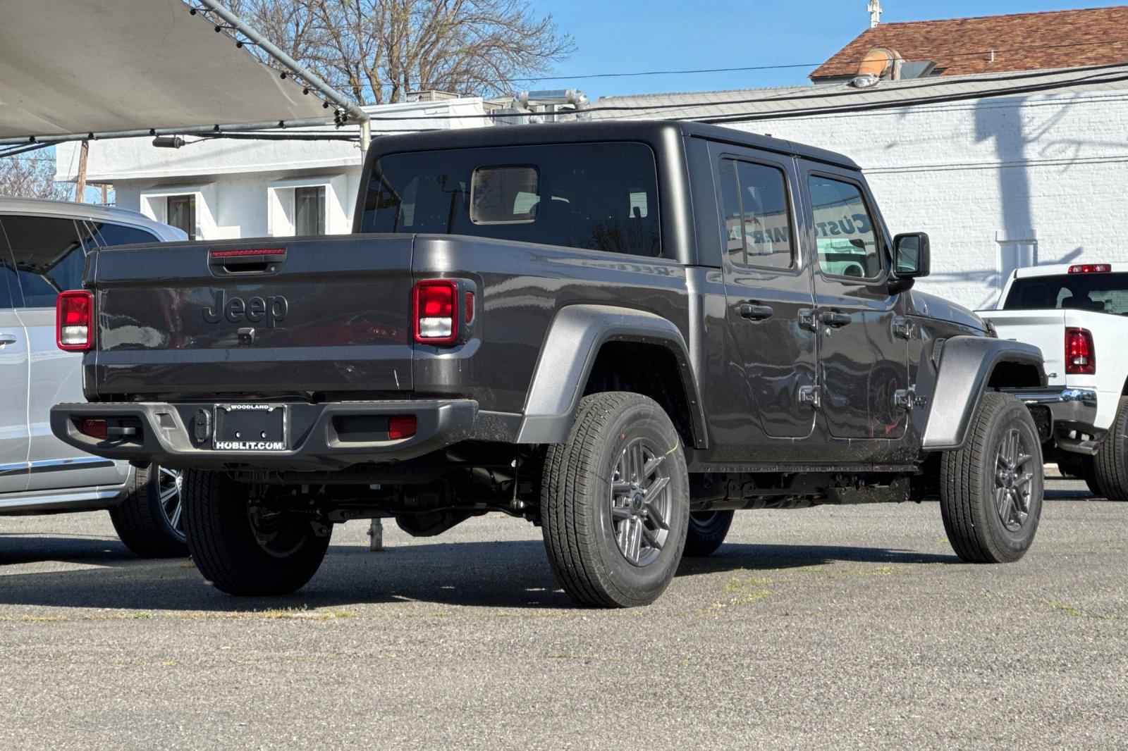 New 2026 Jeep Gladiator Sport AWD/4WD image 3