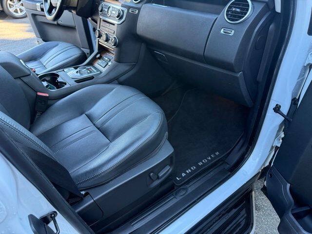 Used 2015 Land Rover LR4 HSE AWD/4WD image 34