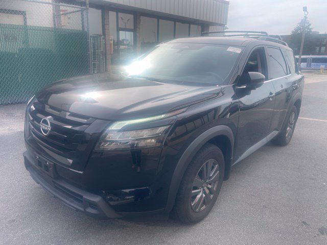 Used 2024 Nissan Pathfinder SV w/ Black Appearance Package