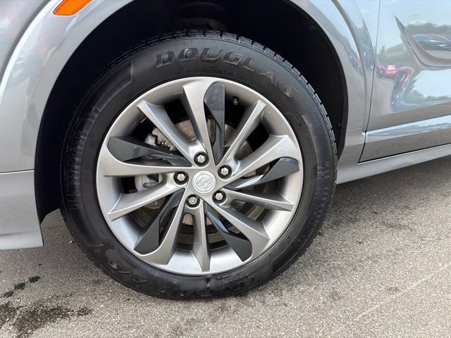 Certified 2021 Buick Encore GX Select w/ Sport Touring Package AWD/4WD image 9