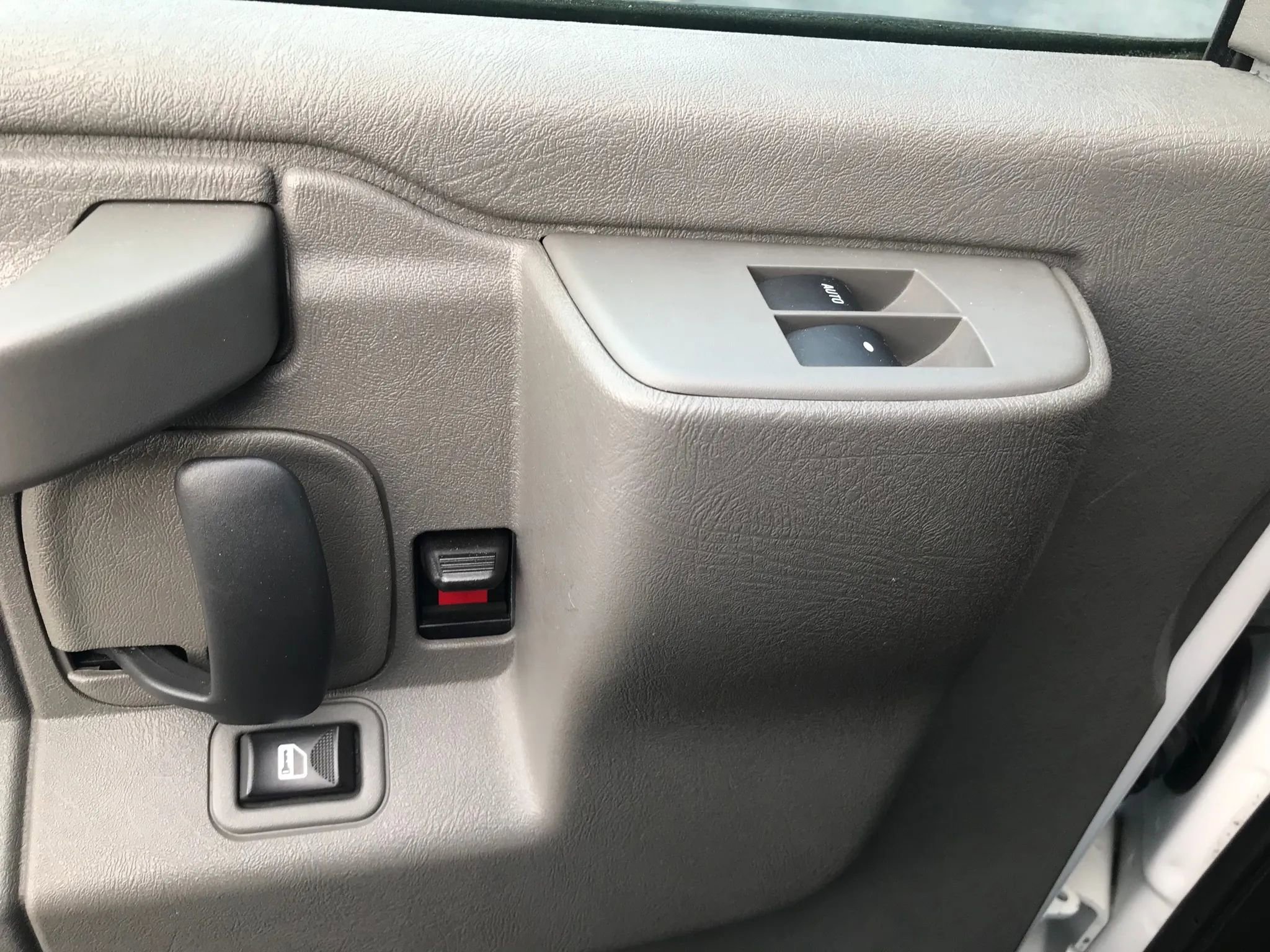 Used 2016 Chevrolet Express 3500 LT w/ LT Preferred Equipment Group image 11