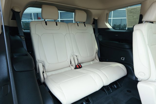 Certified 2022 Jeep Grand Cherokee L Limited image 35