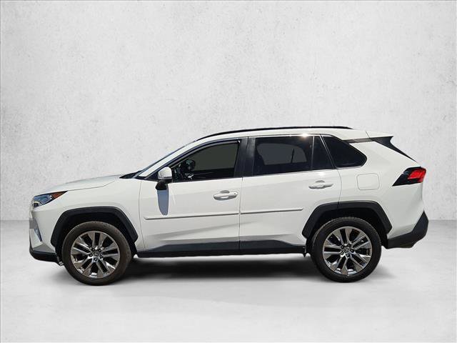 Used 2020 Toyota RAV4 XLE Premium FWD image 10