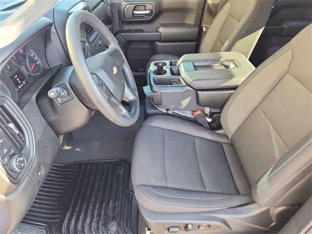 Used 2025 Chevrolet Silverado 1500 Custom w/ Turbomax Blackout Package image 18
